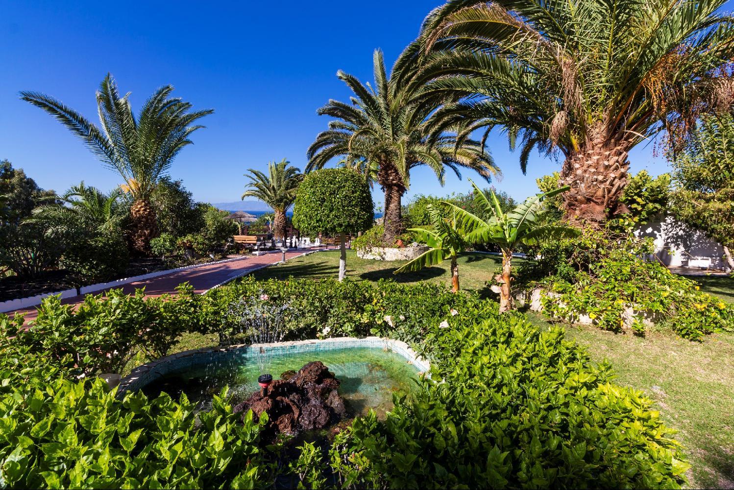 Aparthotel Regency Torviscas And