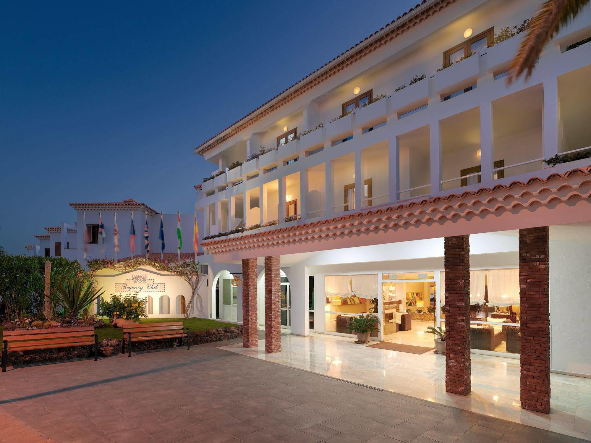 Regency Torviscas And 3*