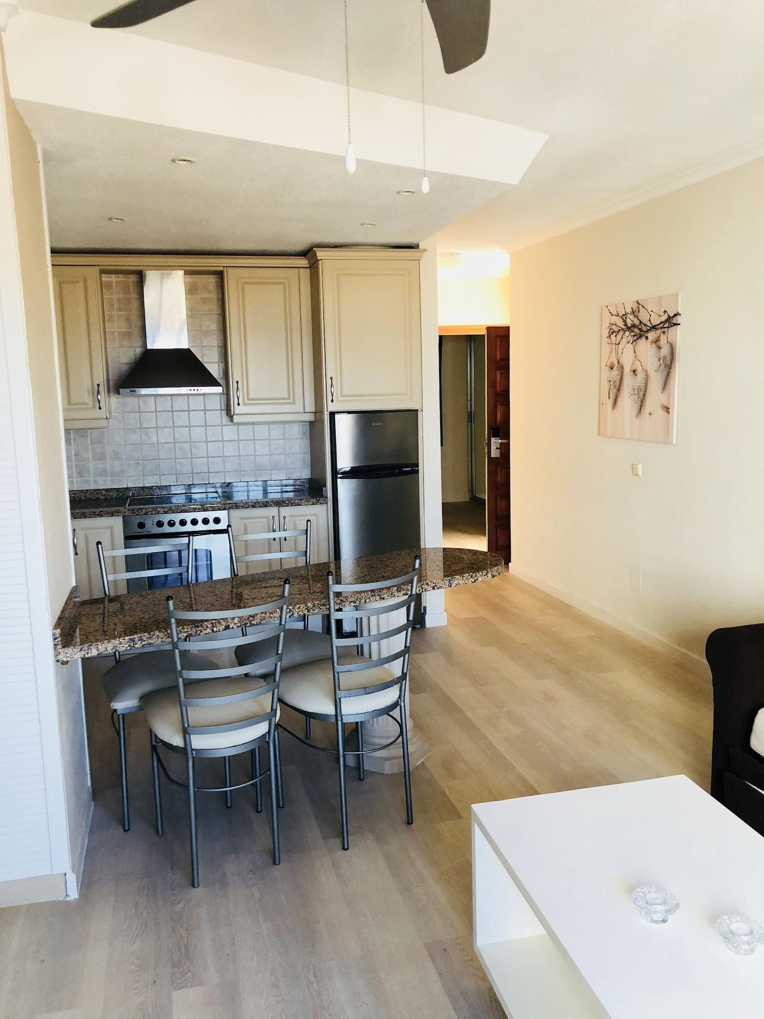 Hotel apartamentowy Regency Torviscas And Costa Adeje (Tenerife)