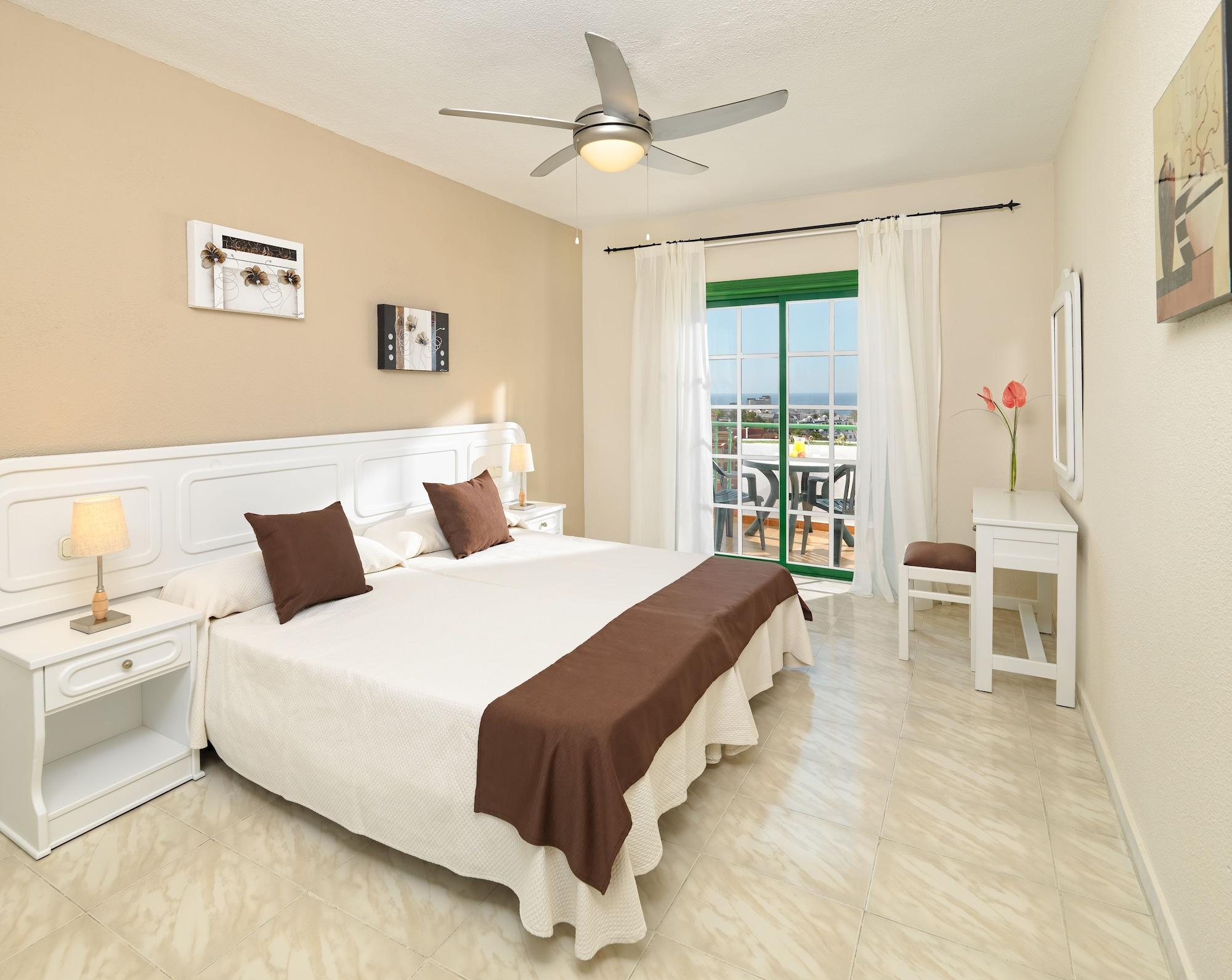Regency Torviscas And Hotel apartamentowy Costa Adeje (Tenerife)
